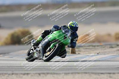 media/Nov-16-2025-Race Pace (Sun) [[8c5fa54630]]/Non Verified Riders (1st 20 Minutes)/1-Turn 14 (10am)/